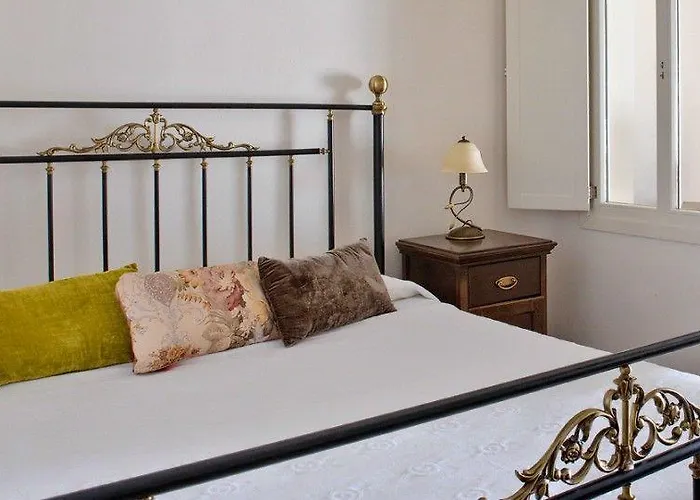 Mirabo (adults Only) Firosztefáni