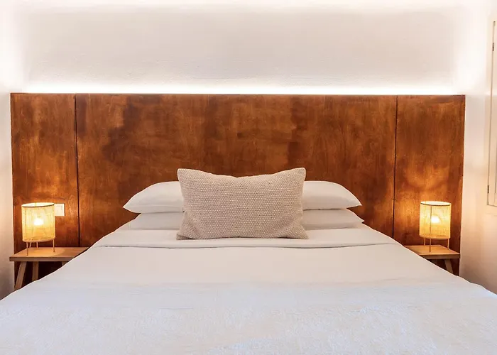 Mirabo (adults Only) Firostefani