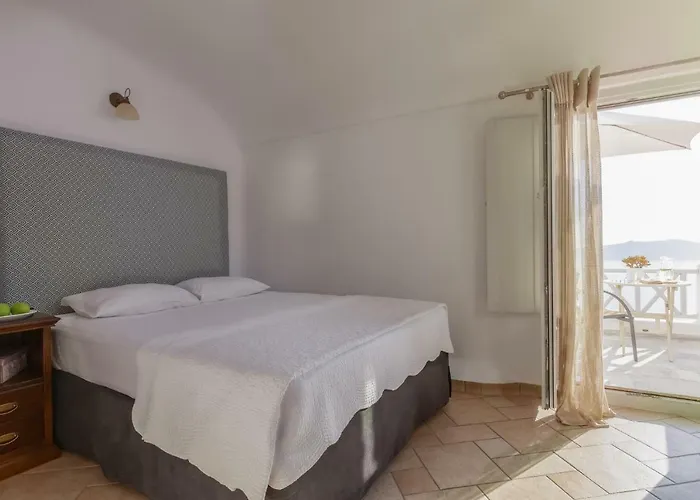 Mirabo (adults Only) Firosztefáni